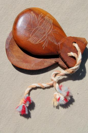 latin dancer carved wood castanets, vintage souvenirs from Havana Cuba