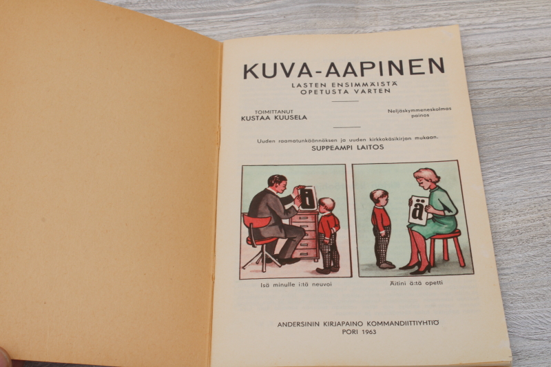 learning Finnish beginning reader primer reading book w/ phonics, 1960s vintage learn to read Finnish