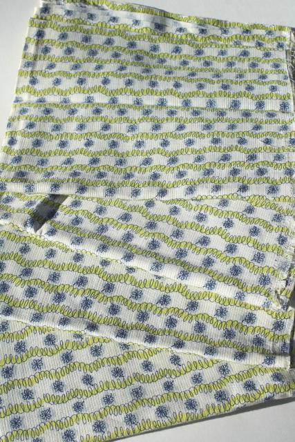light airy summer weight cotton vintage feed sack fabric, scribble & daisies print