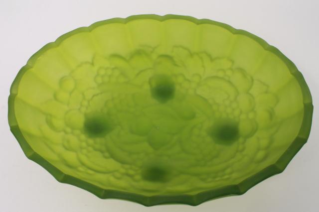 lime green mist satin glass oval bowl, Indiana garland harvest fruit pattern glass