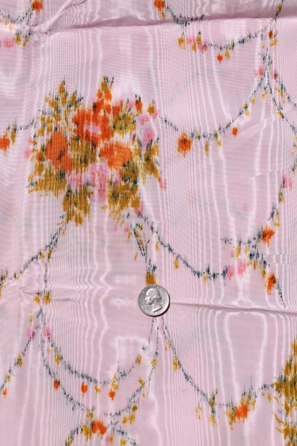 lot 60s vintage taffeta & moire fabric, retro floral prints in rust & pink