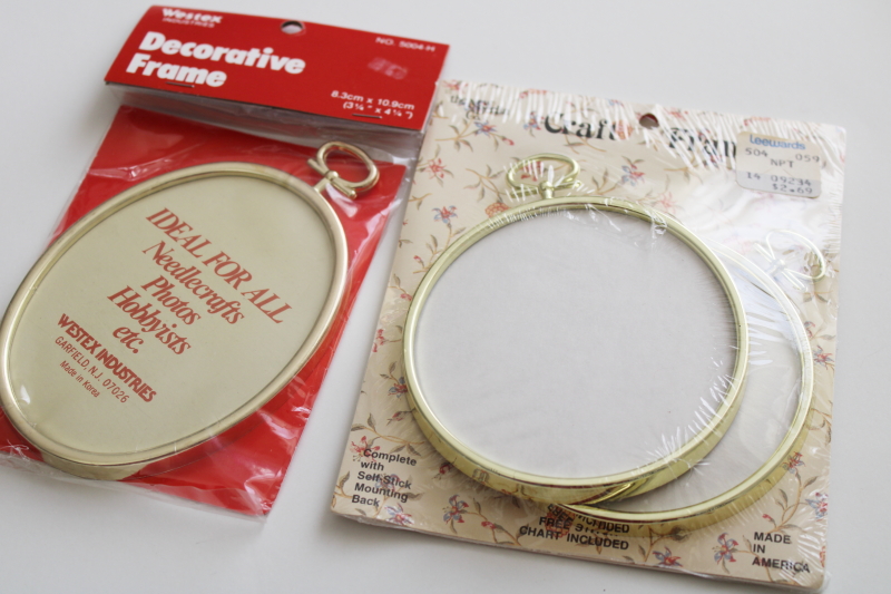 lot gold plastic mini ornament frames, for cross-stitch embroidery needlework crafts