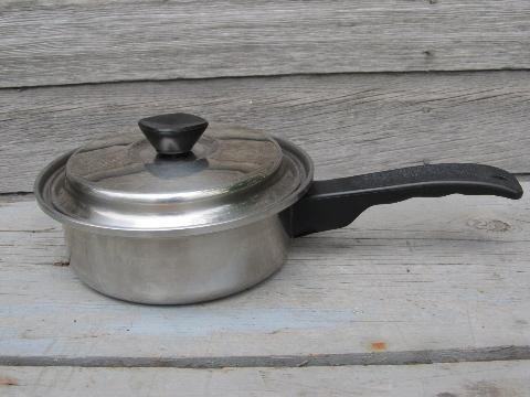 https://laurelleaffarm.com/item-photos/lot-of-vintage-Vollrath-cookware-stainless-steel-kitchen-pans-Laurel-Leaf-Farm-item-no-b530122-6.jpg