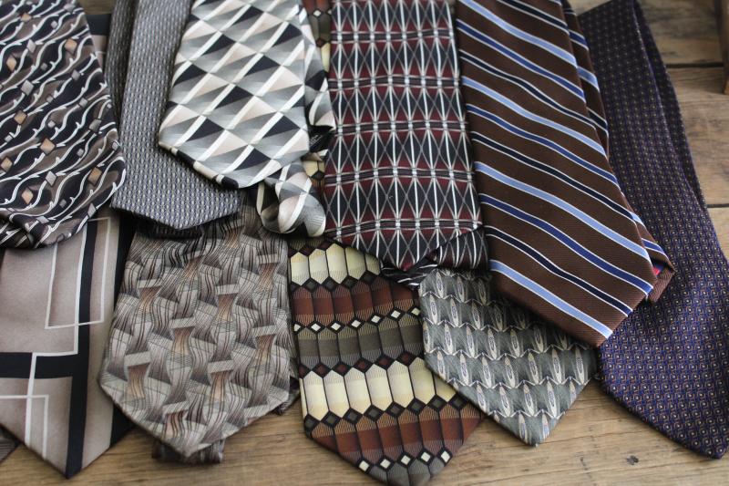 lot of vintage neckties, silk ties for upcycle projects, crafts, sewing fabric