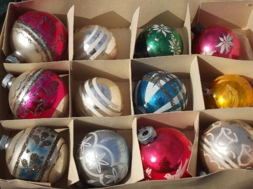 lot vintage Christmas tree ornaments, old mercury glass balls in boxes