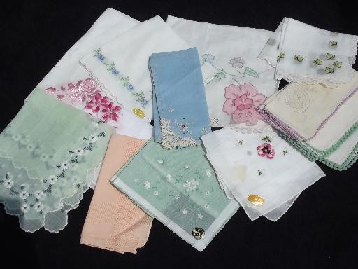lot vintage embroidered fine cotton and linen hankies, Swiss, Madeira handkerchiefs etc.