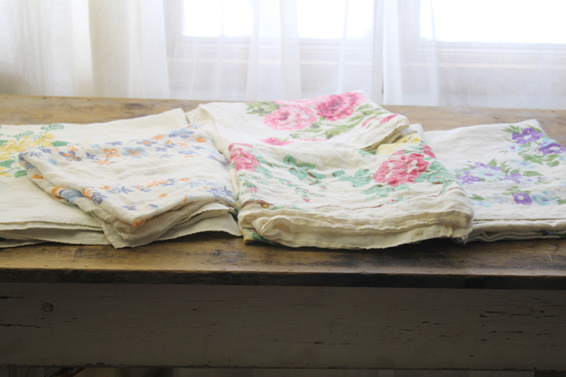 lot vintage floral print tablecloths, soft washed flax linen fabric w/ flowery cottage style