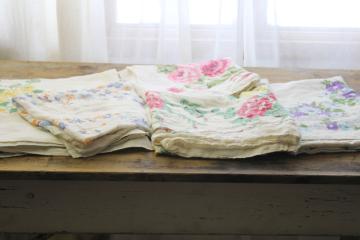 lot vintage floral print tablecloths, soft washed flax linen fabric w/ flowery cottage style