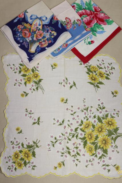 lot vintage hankies w/ flower prints, pretty printed cotton handkerchiefs