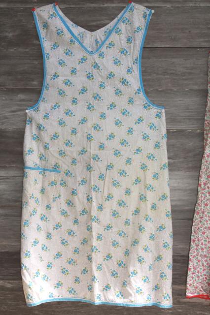 lot vintage kitchen smock coverall full aprons, pretty soft faded floral cotton prints