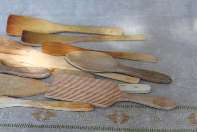 lot vintage wood spoons, spurtles, paddles - rustic farmhouse kitchenware utensils