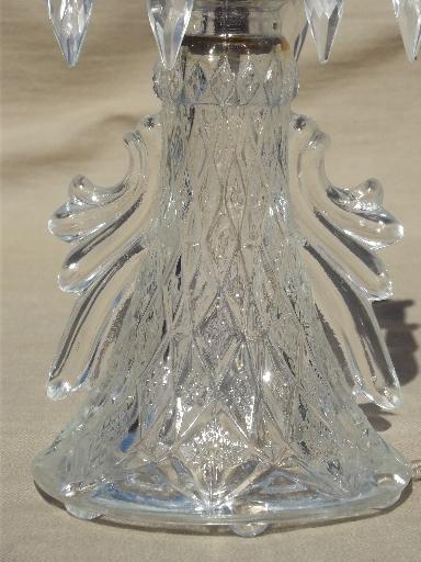 lovely vintage pressed glass chimney lamp w/ glass prism teardrops