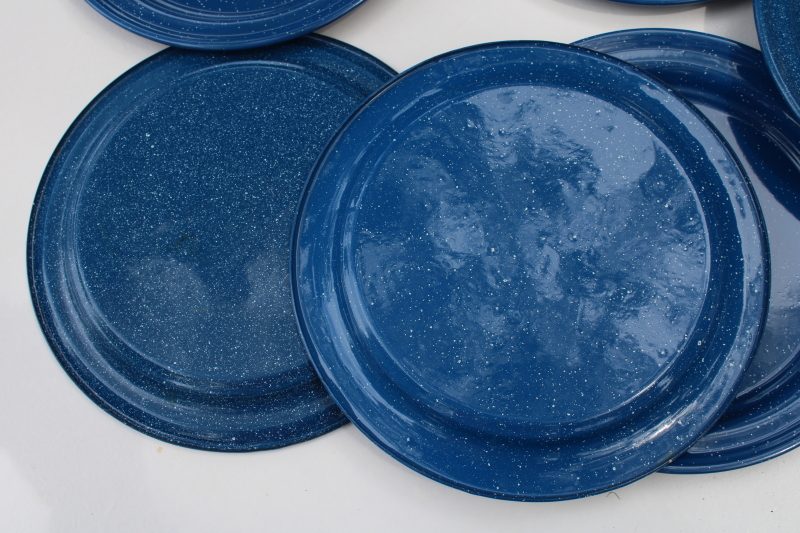 metal enamelware camp plates, blue white speckled spatterware, vintage graniteware