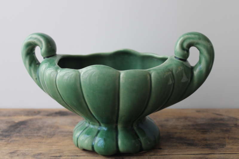 mid-century mod vintage USA pottery vase or planter, trophy cup shape