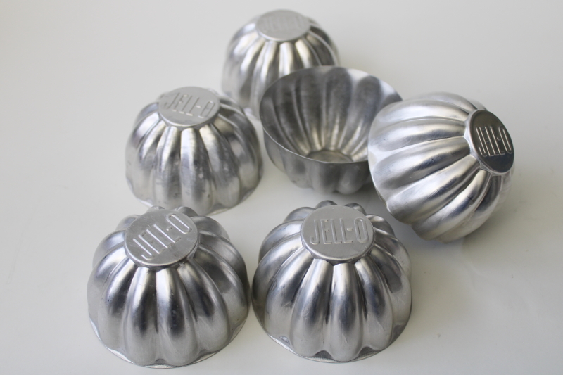 mid-century vintage jello molds, individual fluted shape metal Jell-O mold set 