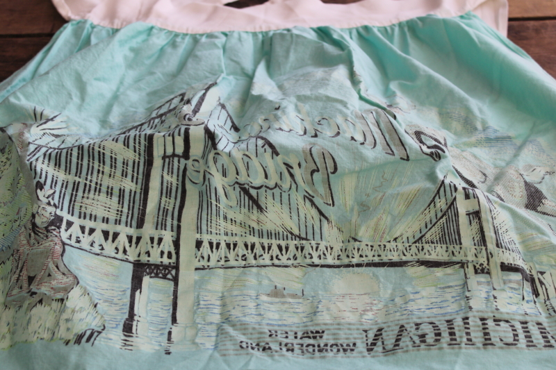 mid-century vintage travel souvenir print apron, Michigan Mackinac bridge