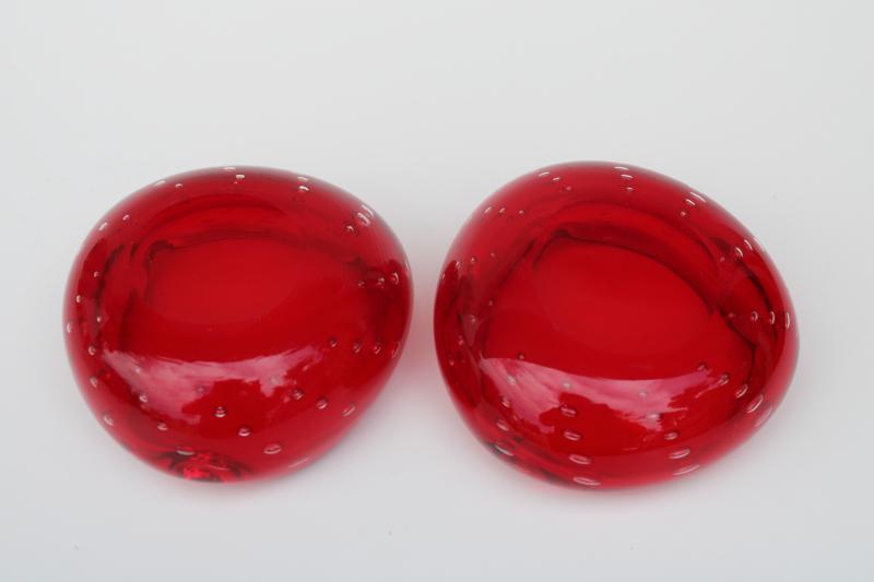 mid-century mod vintage Murano glass ashtrays pair, controlled bubbles red art glass
