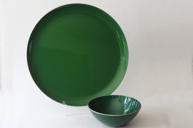 mid-century mod vintage green enamel serving set, large tray plate & bowl chip & dip