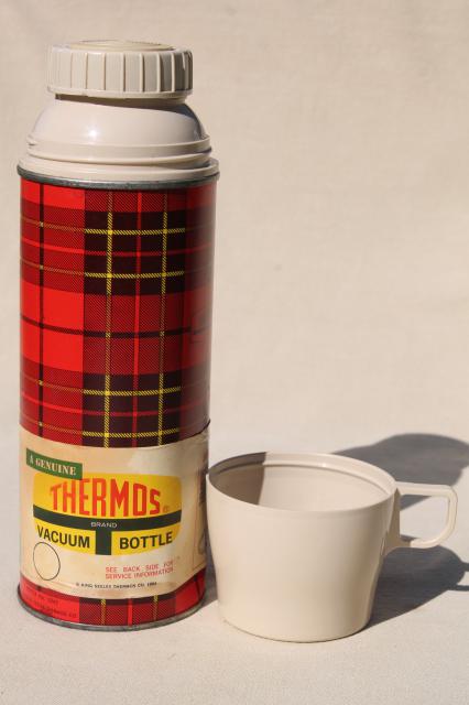 https://laurelleaffarm.com/item-photos/midcentury-vintage-metal-lunchbox-lunch-pair-red-plaid-coffee-thermos-bottle-Laurel-Leaf-Farm-item-no-nt9235-8.jpg