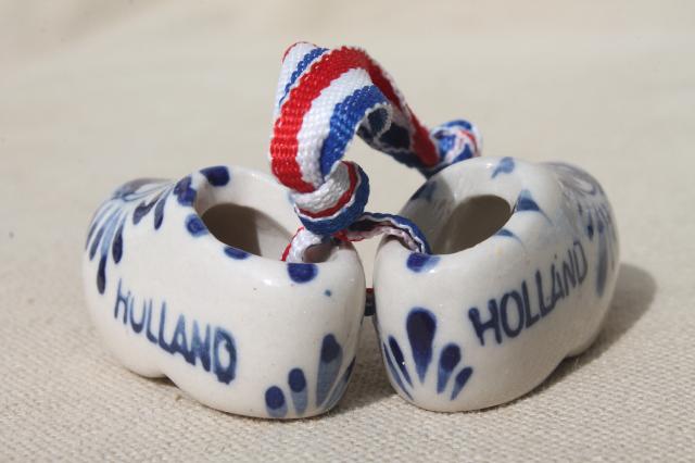 miniature blue & white Delft painted china Dutch shoes clogs, Holland souvenir ornaments