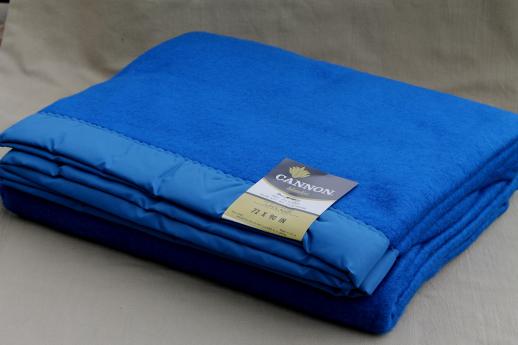 mint condition vintage blanket, Cannon / Drexel bed blanket w/ original label