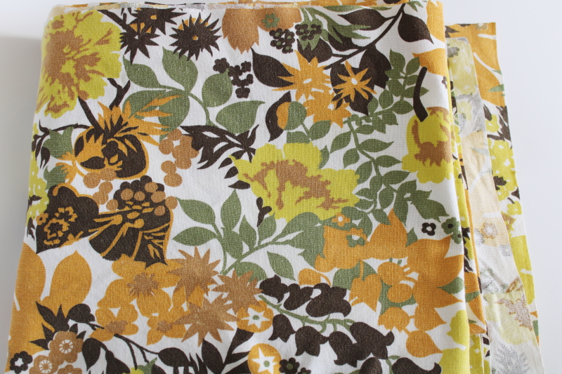 mod vintage 60s flowered print cotton fabric, used material for upcycle or art