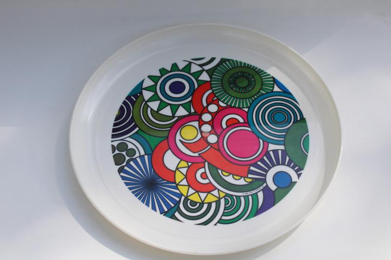 mod vintage Deka plastic serving tray, round plate w/ 60s retro op art print