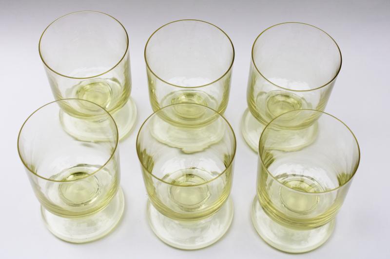 mod vintage footed tumblers, cool lemon yellow glass barware drinking glasses set