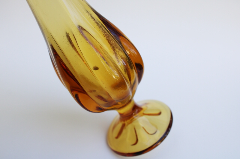 mod vintage swung shape bud vase, hand blown art glass retro harvest gold amber glass