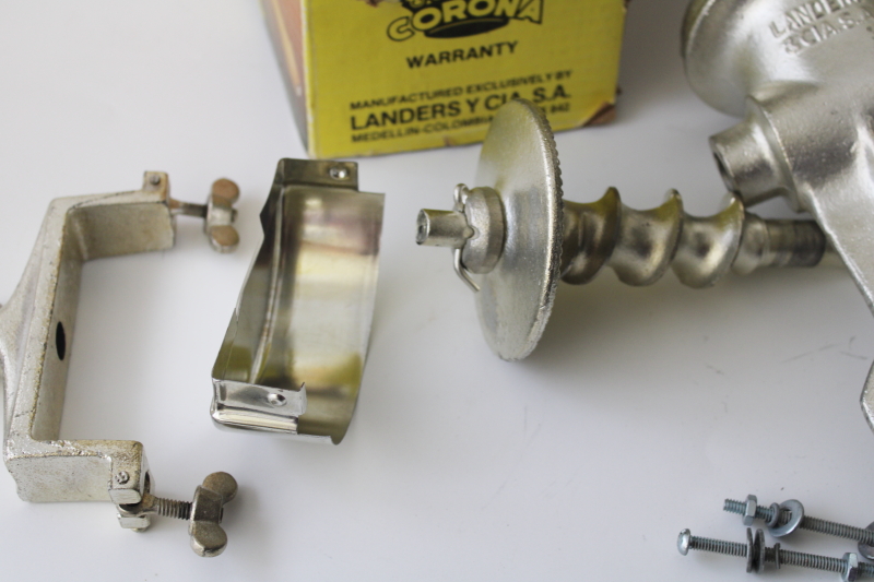 new in box vintage Landers Corona grain corn grinder hand crank burr mill