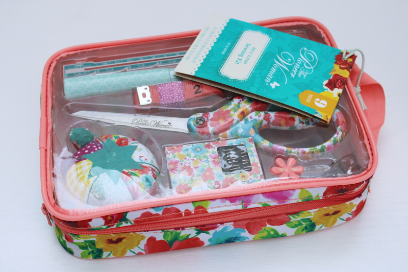 new w/ tags Pioneer Woman sewing kit set Breezy Blossom floral print scissors, pincushion etc