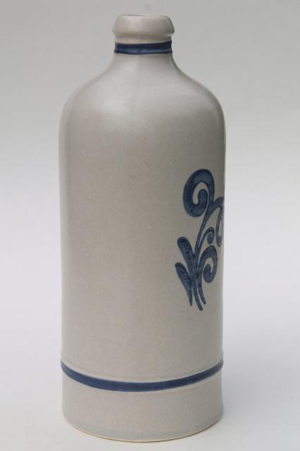 old Pfalzgraff Yorktowne wine decanter bottle, large jug blue & white stoneware pottery