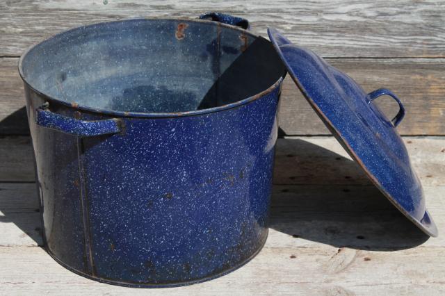 old antique blue spatter graniteware stockpot / canning kettle, 20 quart enamelware pot