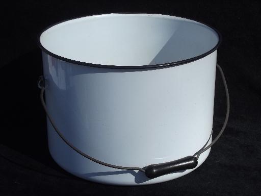 old enamelware kitchen or laundry pail, primitive vintage enamel bucket