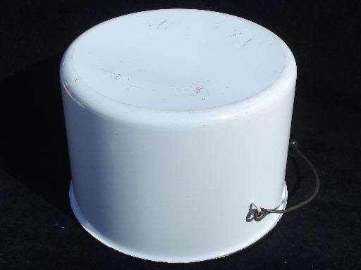 old enamelware kitchen or laundry pail, primitive vintage enamel bucket