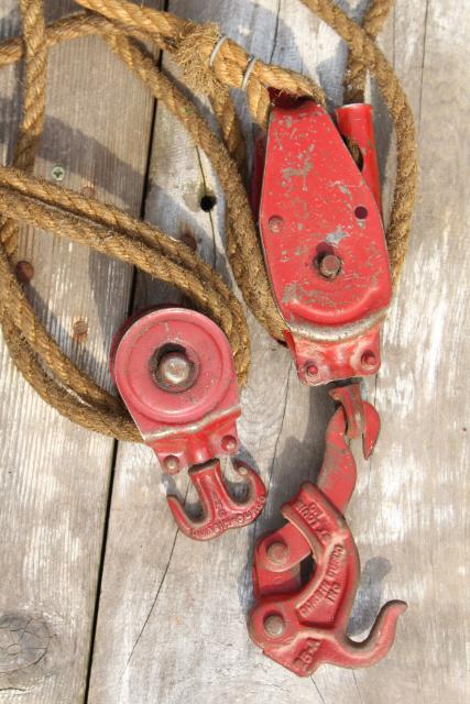 old farm primitive tool, vintage block and tackle pulley hoist w/ rustic natural rope
