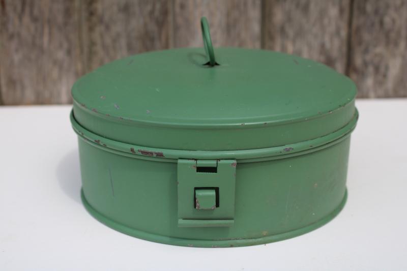 old green painted metal spice box, round tole tin antique vintage apothecary herbs box