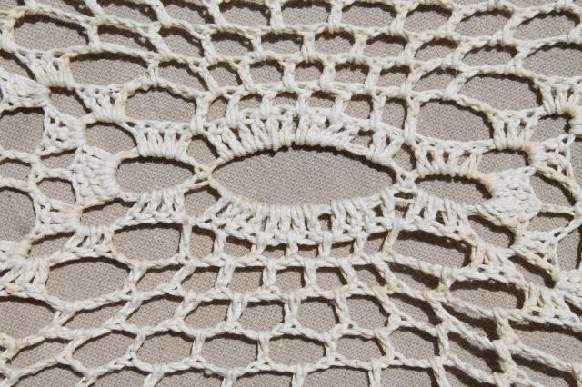 old handmade crochet lace table place mats, vintage placemats set of 12