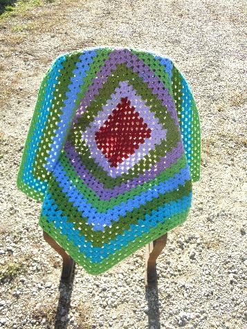 one big granny square, cozy vintage crochet wool afghan throw blanket, retro!