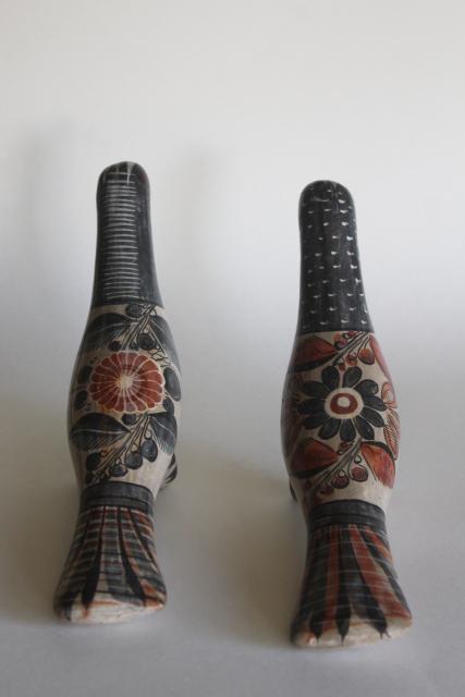 pair of doves, hippie vintage Mexican pottery Tonala / Tlaquepaque folk ar