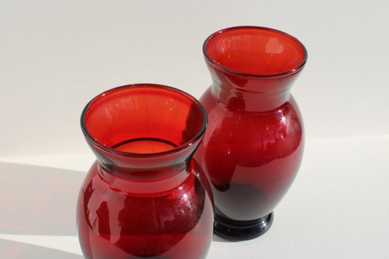 pair royal ruby red glass vases w/ urn shape, vintage Anchor Hocking glassware