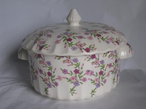 pink & lavender floral chintz pattern, vintage W S George Fiesta pattern china plates