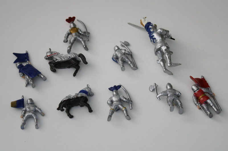 plastic miniatures medieval knights in armor figures, Safari plastoy toys lot