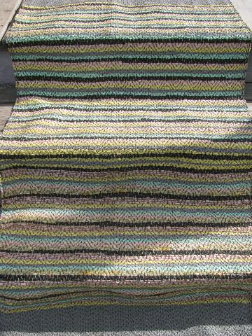 plastic rugs for porch or outdoor use, stripes in retro 1950s colors