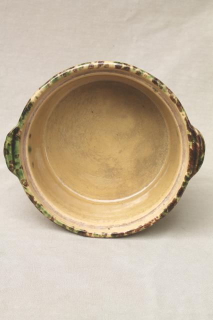 primitive green & brown spatter spongeware pottery baking dish bowl, vintage yellow ware