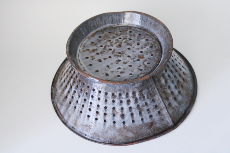 primitive grey enamelware colander bowl, rusty crusty vintage strainer basket