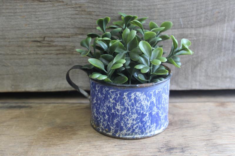 primitive old blue & white spatterware enamel ware cup, farmhouse style planter pot