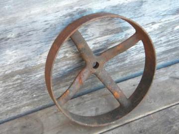 primitive old flat belt farm pulley, hit & miss engine vintage