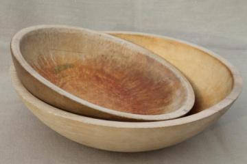 primitive old wooden nesting bowls, vintage Munising wood salad bowl & dough bowl