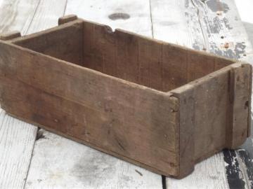 primitive vintage wood box / storage crate - or nice flower box or planter!